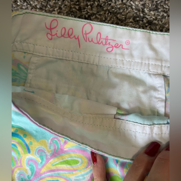 Lilly Pulitzer The Buttercup Short with scalloped hemline size 6 - Picture 4 of 9